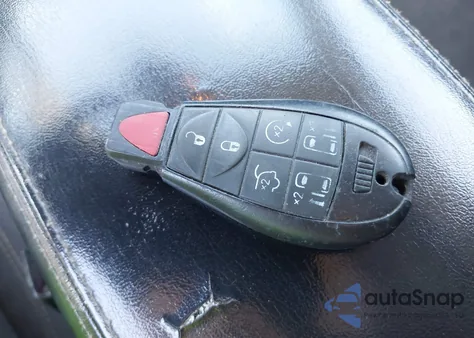 2016 Jeep Cherokee Latitude z USA, uszkodzony, nr VIN 1C4PJMCBXGW221323